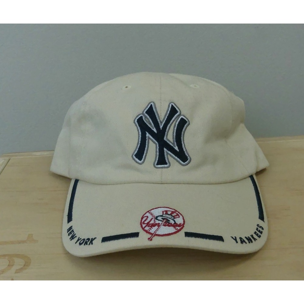 Vintage New York Yankees Hat Cap Strapback Brim Logo MLB Genuine Merchandise